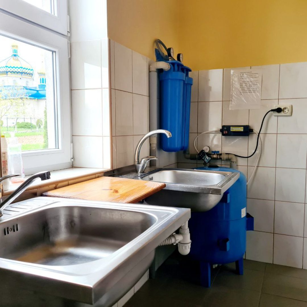 photo_5258032176925104485_y