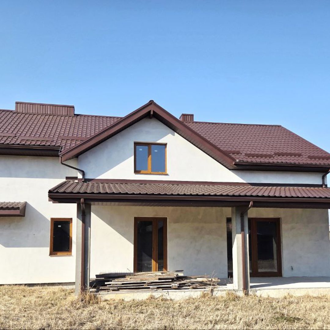 photo_5318900792750183967_y