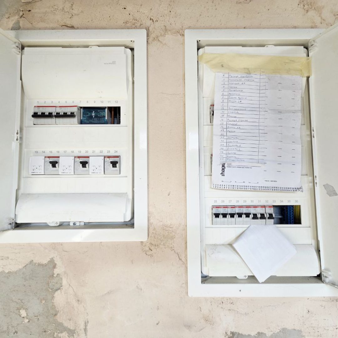 photo_5318900792750183972_y