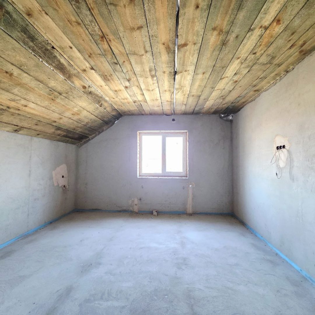 photo_5318900792750183973_y