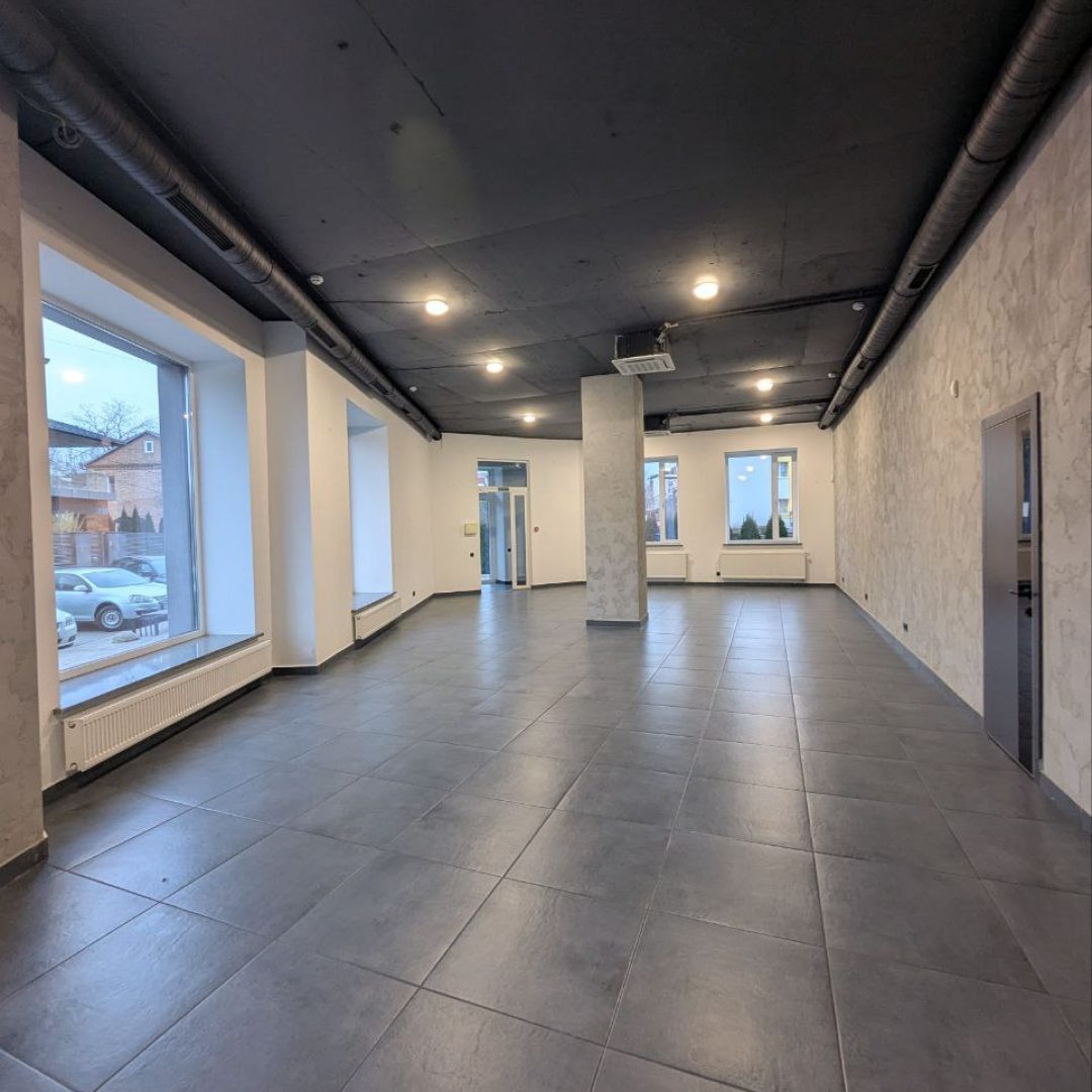 photo_5352580204003529083_y