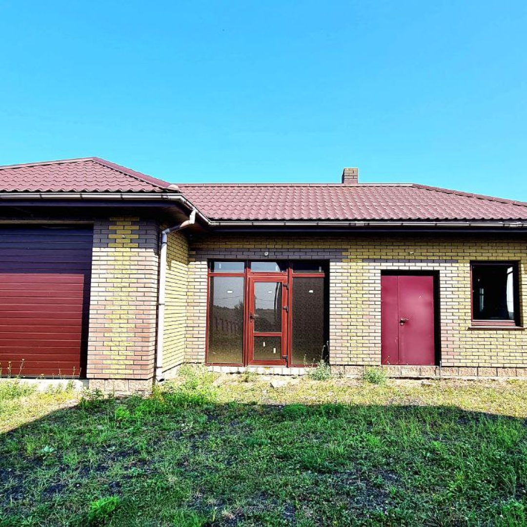 photo_5368302365578485387_y