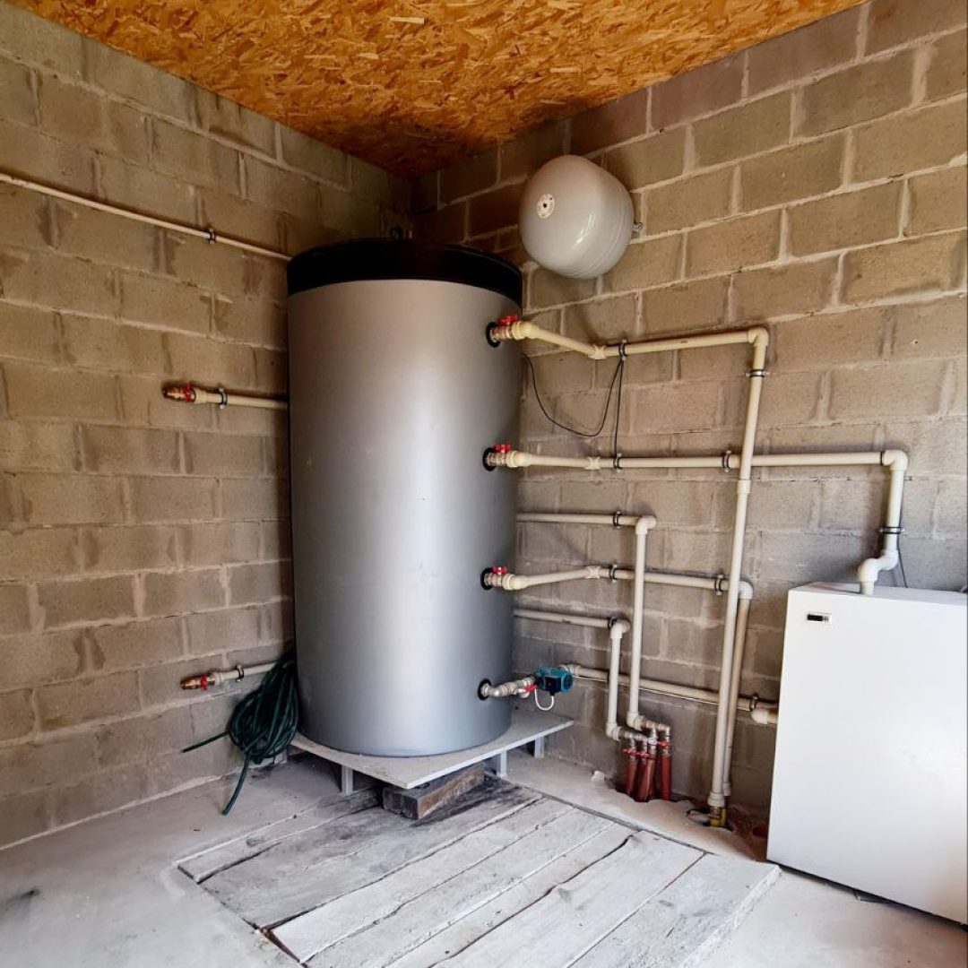 photo_5368302365578485388_y