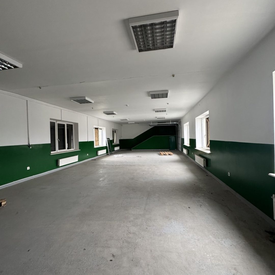 photo_5413359652008824902_y