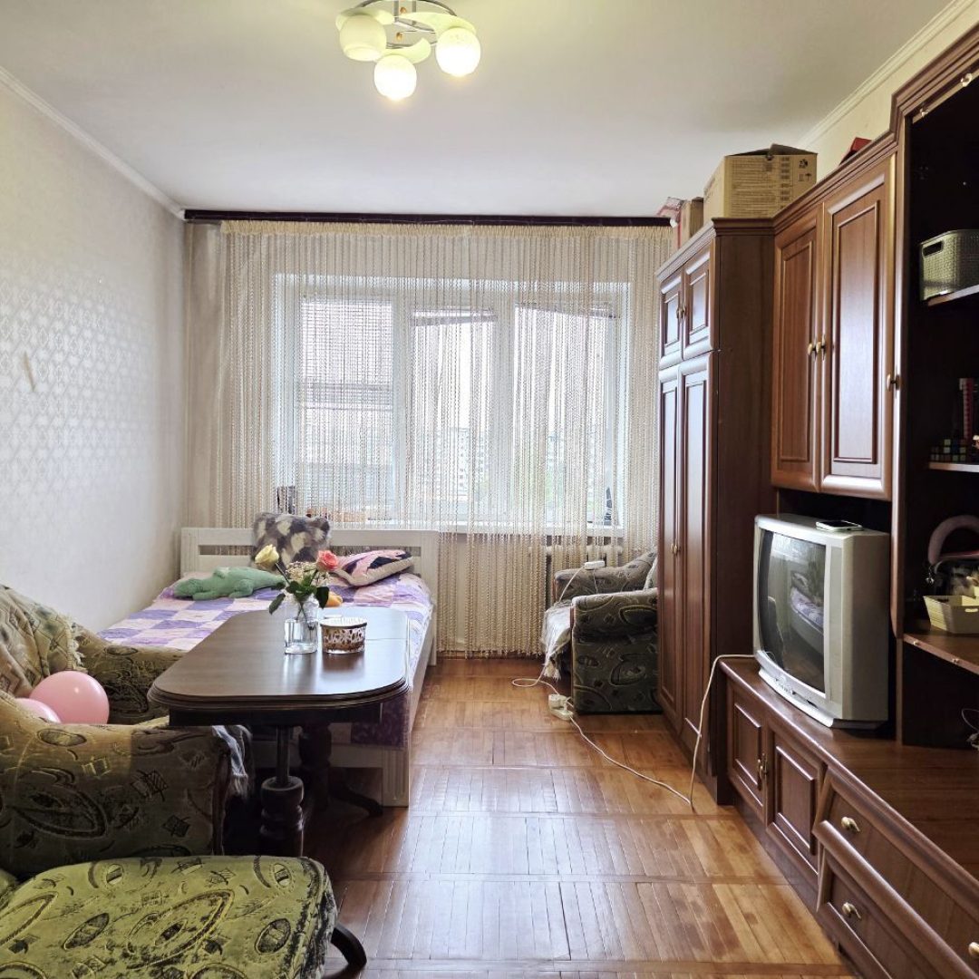 photo_5438211406521565197_y