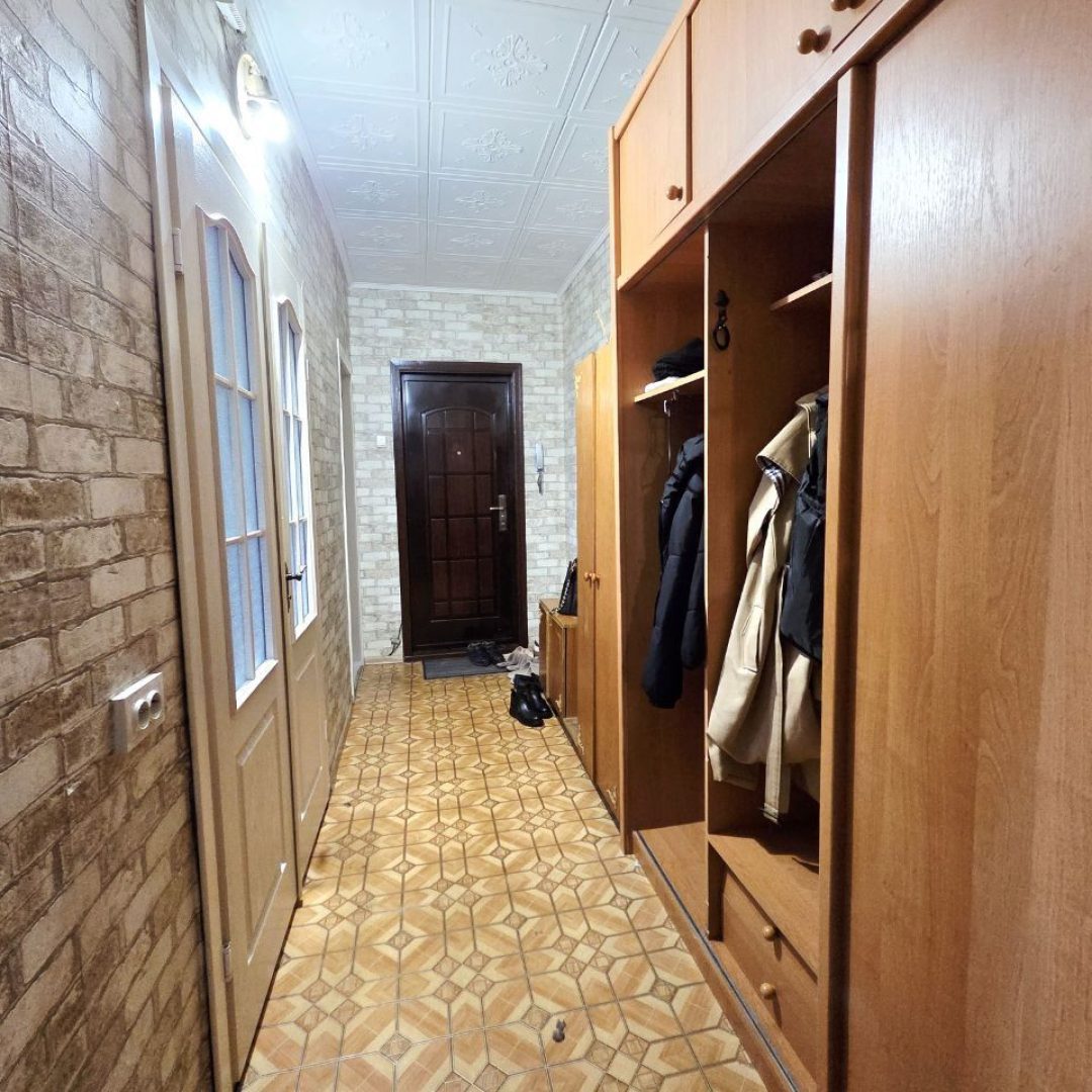 photo_5438615889361629862_y