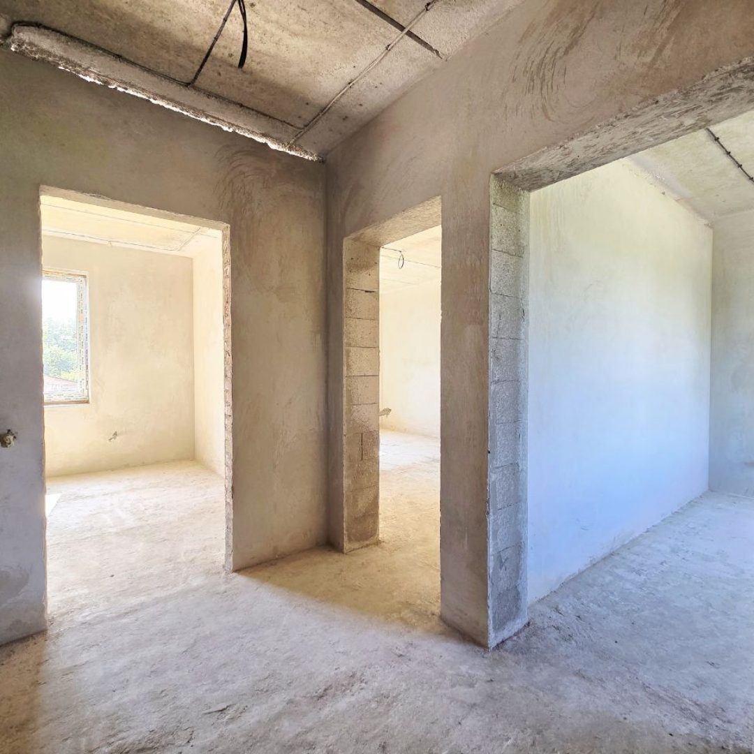 photo_5454258946232676920_y